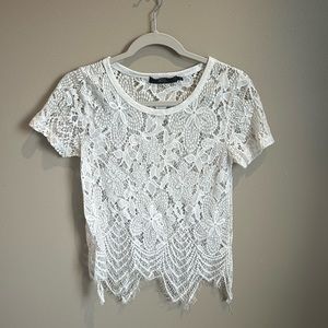(Xs) white lace bke boutique top